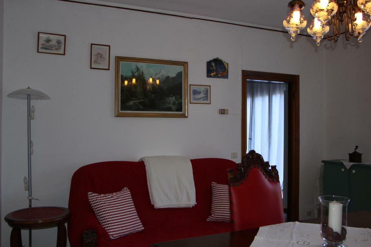 Casa di gianni Apartment Primaluna Bagian luar foto