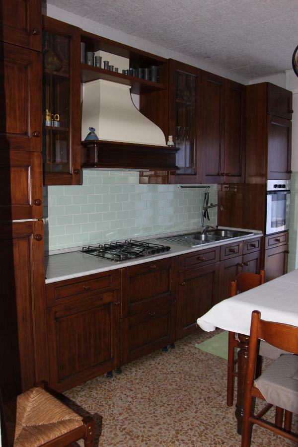 Casa di gianni Apartment Primaluna Bagian luar foto