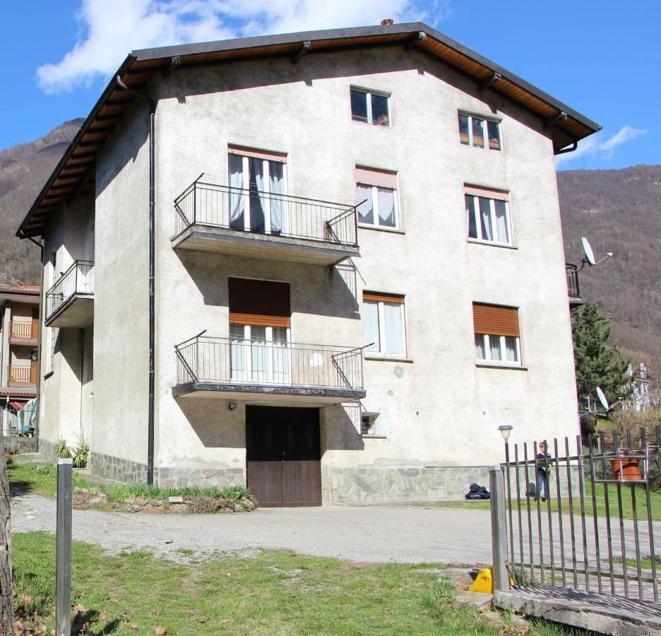Casa di gianni Apartment Primaluna Bagian luar foto