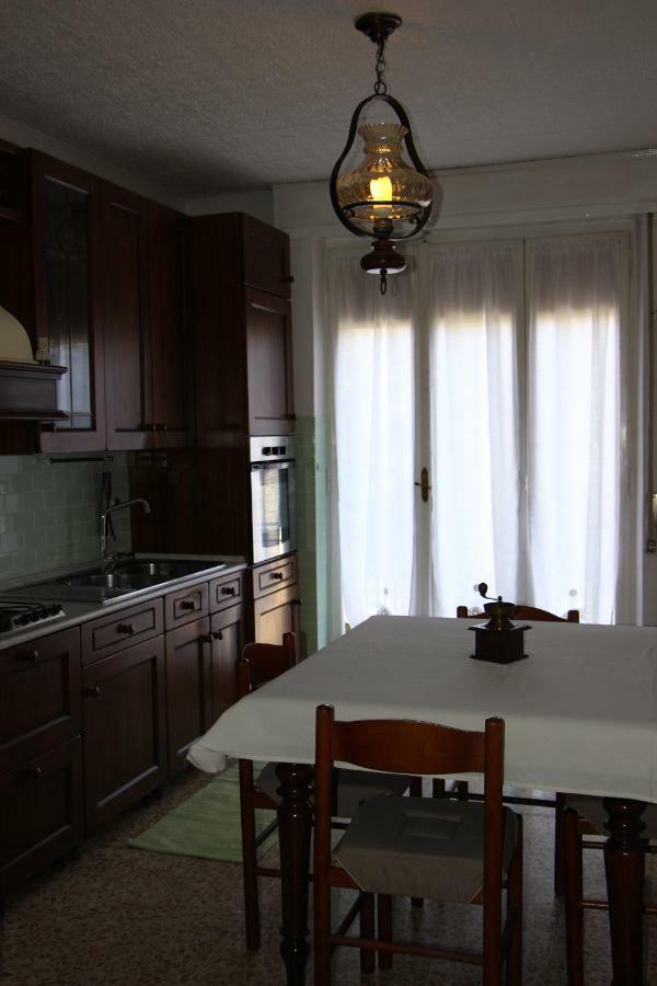 Casa di gianni Apartment Primaluna Bagian luar foto