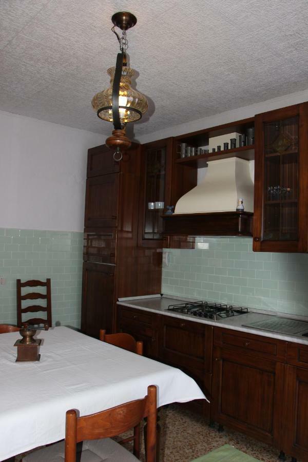 Casa di gianni Apartment Primaluna Bagian luar foto